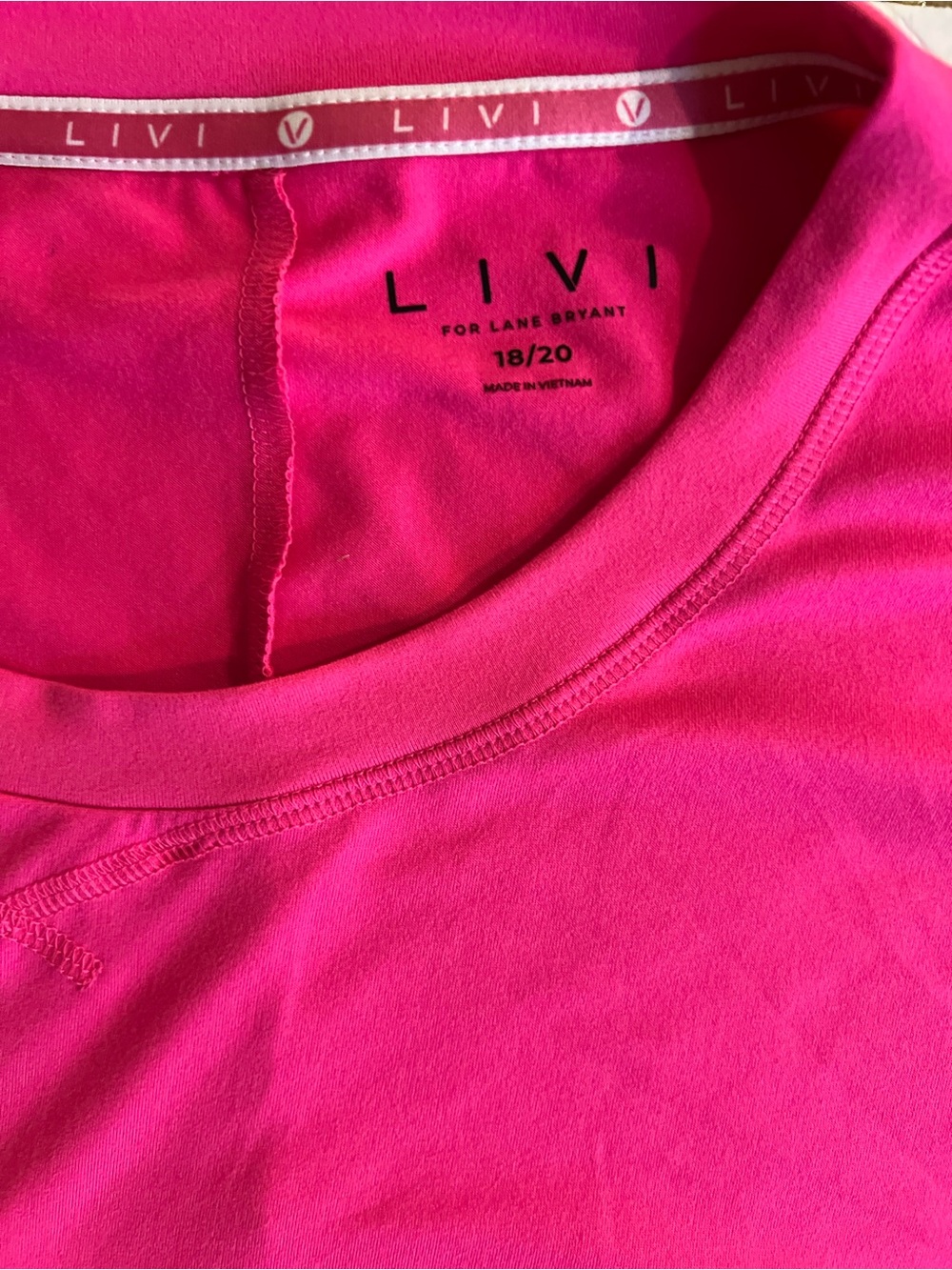 Livi Active Hot Pink Short Sleeve Crewneck Tee